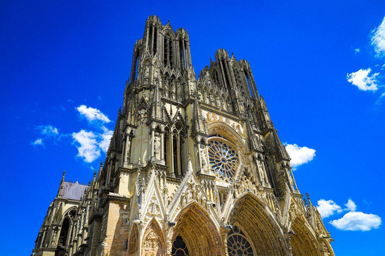 The Sparkling Castle Reims Exterior photo
